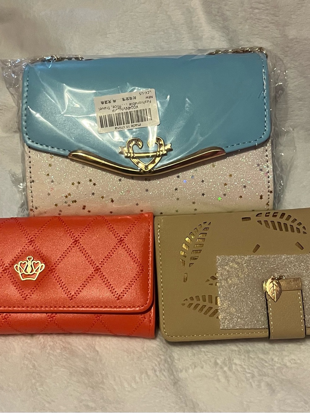 Women supply bundles